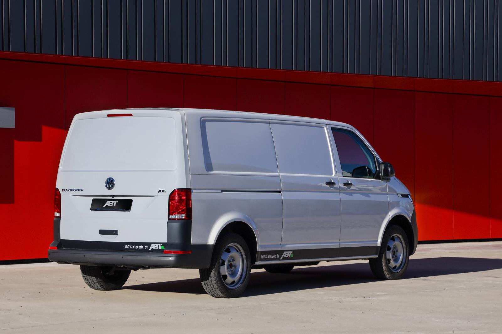 ABT e-Transporter 6.1: 100% eléctrica, pero tan sólo capaz de recorrer hasta 138 kilómetros