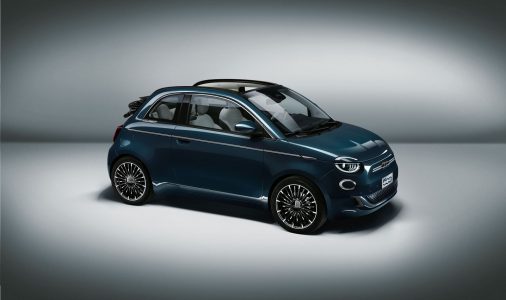 El nuevo Fiat 500 dice adiós a los motores térmicos: 320 km de autonomía y desde 37.900 euros