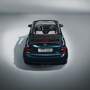 El nuevo Fiat 500 dice adiós a los motores térmicos: 320 km de autonomía y desde 37.900 euros