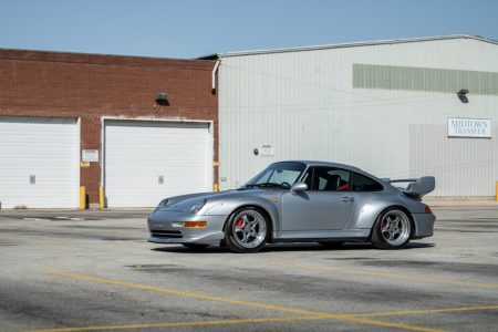 Este Porsche 993 GT2 de 1996 puede ser tuyo... si dispones de aproximadamente un millón de dólares