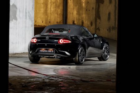 Mazda hace un guiño al MX-5 de primera generación con el Eunos Edition