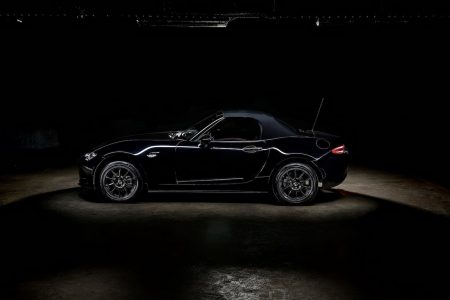 Mazda hace un guiño al MX-5 de primera generación con el Eunos Edition
