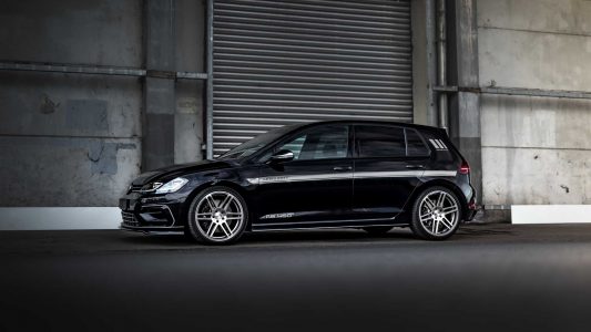 Mejor que el Volkswagen Golf R400 que no llegó: El Manhart RS450 llega con 450 CV