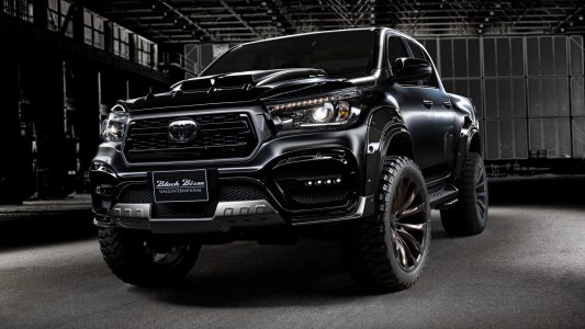 Toyota Hilux Sports Line Black Bison Edition 2020: El Hilux se ha apuntado al gimnasio y luce así de espectacular