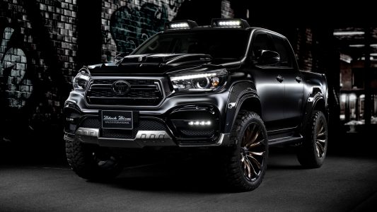 Toyota Hilux Sports Line Black Bison Edition 2020: El Hilux se ha apuntado al gimnasio y luce así de espectacular