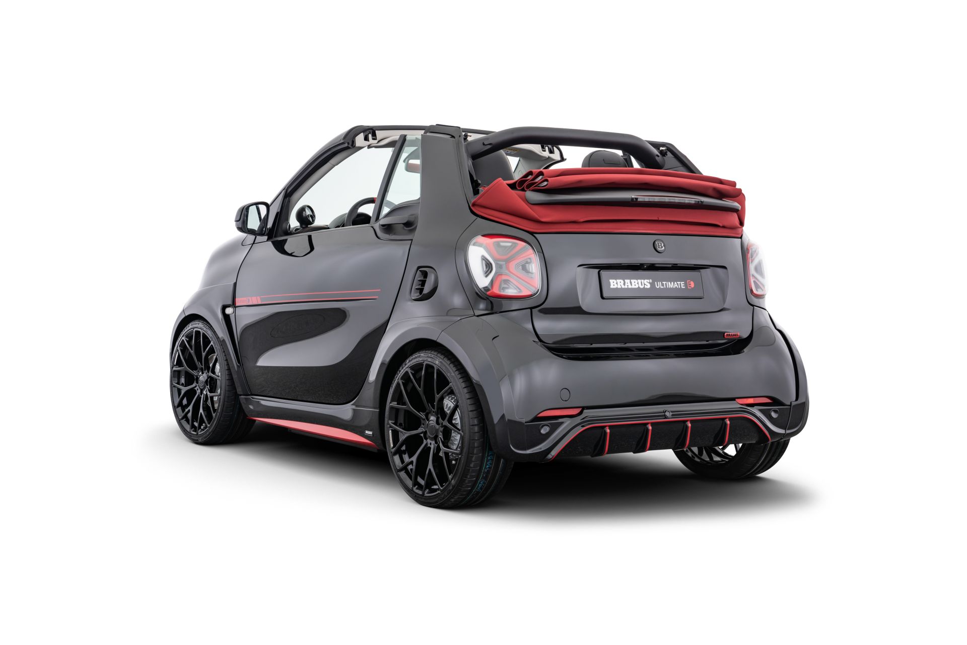 BRABUS Ultimate E: ¿Te gastarías 49.449 euros en este smart fortwo que ahora se ha puesto al día?