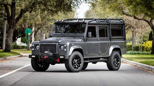 East Coast Defender ha hecho un Land Rover Defender 100% eléctrico con el motor de un Tesla