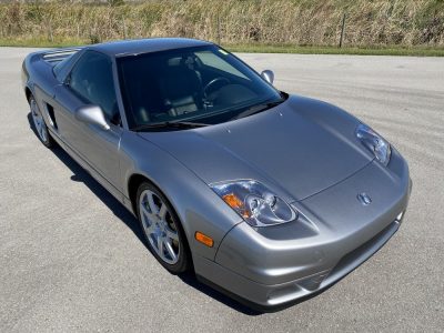 Este Honda NSX restyling sólo tiene 3.000 kilómetros... ¡y está en venta!