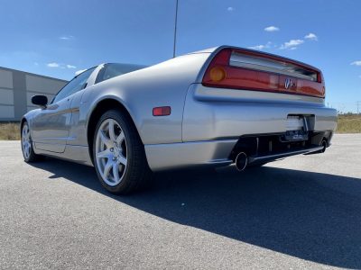 Este Honda NSX restyling sólo tiene 3.000 kilómetros... ¡y está en venta!