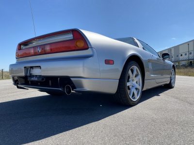 Este Honda NSX restyling sólo tiene 3.000 kilómetros... ¡y está en venta!