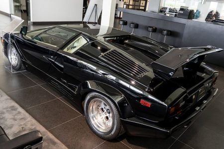 Este Lamborghini Countach 25th Anniversary de 1990 sólo tiene 135  km: Ahora busca dueño