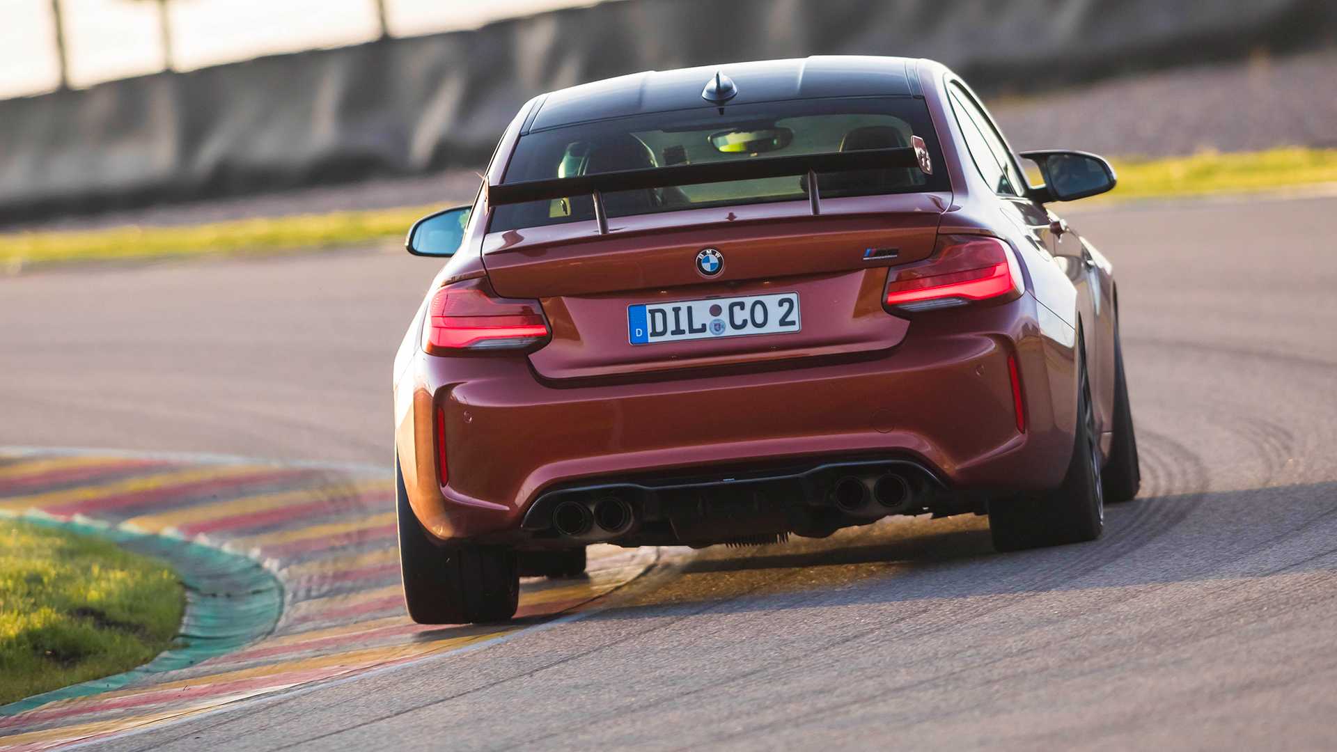 El BMW M2 Competition de Lightweight es más rápido que el M2 CS