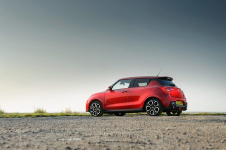 El Suzuki Swift Sport llega con hibridación ligera y etiqueta ECO