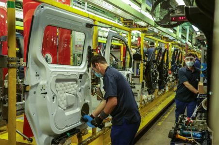 Ford Almussafes trata de volver a la normalidad: Reinicia hoy su producción