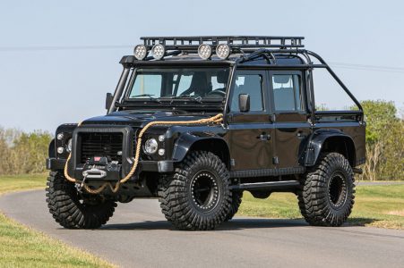 ¿Quieres hacerte con el Land Rover Defender SVX Spectre? Ahora puedes hacerlo con esta unidad que sale a subasta