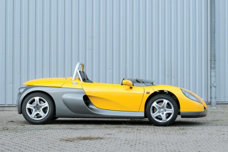 Este Renault Sport Spider de 1996 busca dueño: Tan sólo se fabricaron 1800 unidades