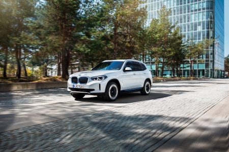 BMW iX3 2021: 100% eléctrico y con hasta 460 kilómetros de autonomía