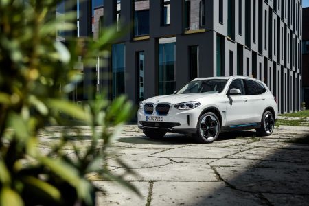 BMW iX3 2021: 100% eléctrico y con hasta 460 kilómetros de autonomía