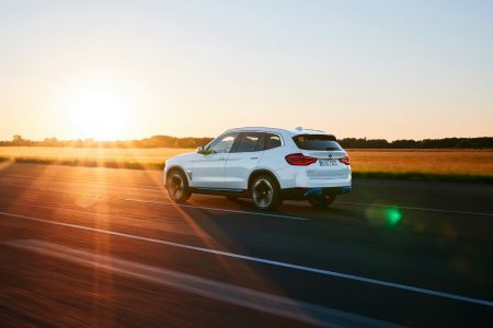 BMW iX3 2021: 100% eléctrico y con hasta 460 kilómetros de autonomía