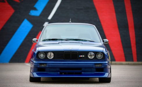 Este BMW M3 E30 tiene un motor de BMW M3 E46 y ahora está en subasta