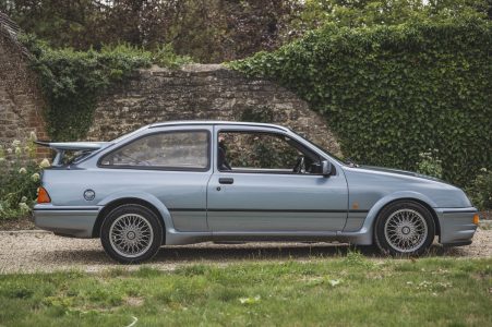 Este Ford Sierra RS Cosworth es muy especial y ahora está a la venta: Te contamos por qué