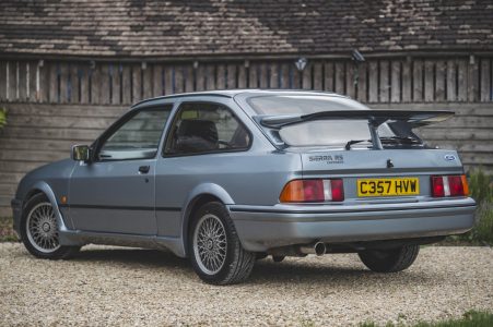 Este Ford Sierra RS Cosworth es muy especial y ahora está a la venta: Te contamos por qué