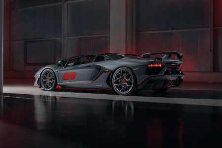 Jorge Lorenzo estrena su nuevo Lamborghini Aventador SVJ 63 Roadster