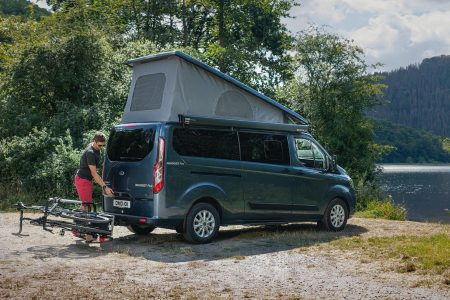 El techo elevable llega a la Ford Transit Custom Nugget Plus 2020