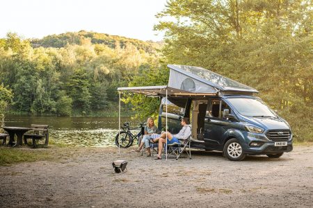 El techo elevable llega a la Ford Transit Custom Nugget Plus 2020