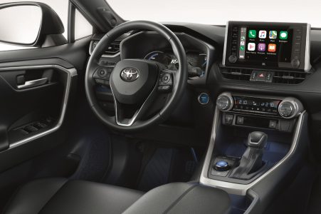 Toyota RAV4 Electric Hybrid: El negro es protagonista