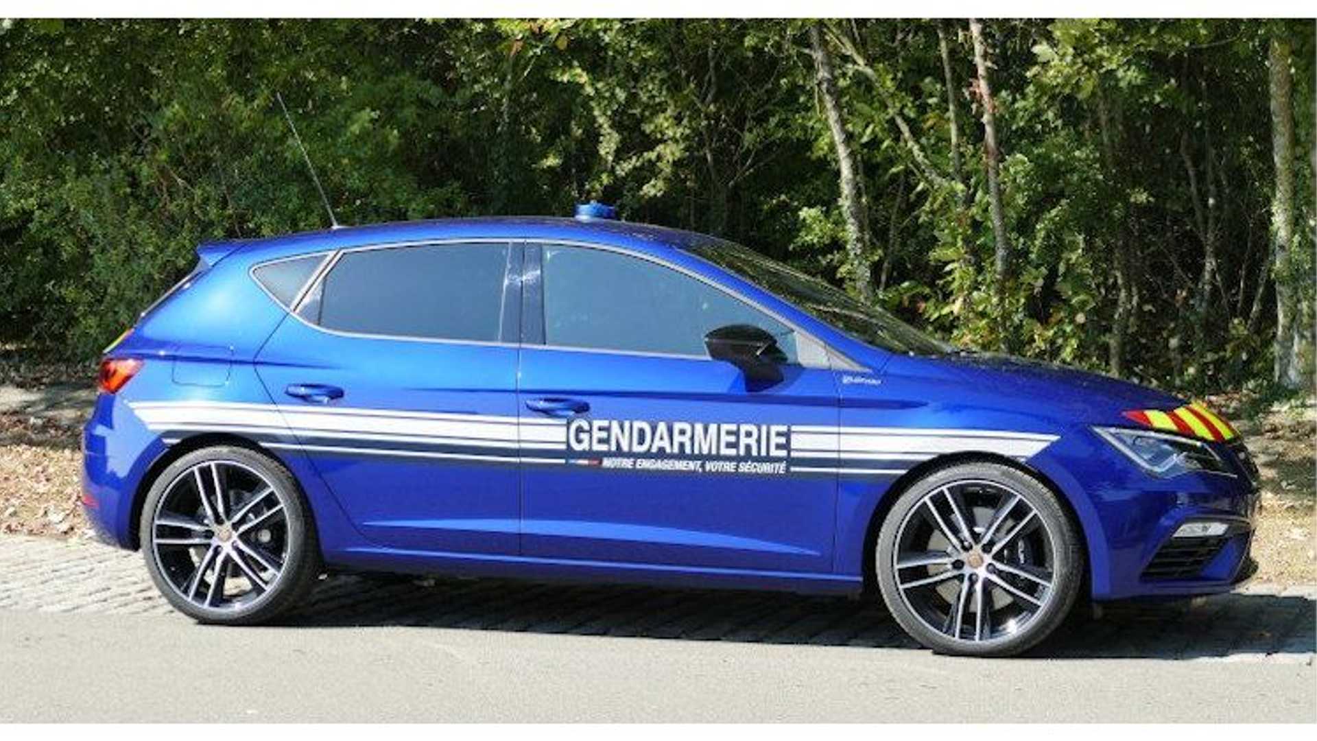 La policía francesa dice adiós al Renault Mégane RS: Lo sustituyen con el SEAT León CUPRA