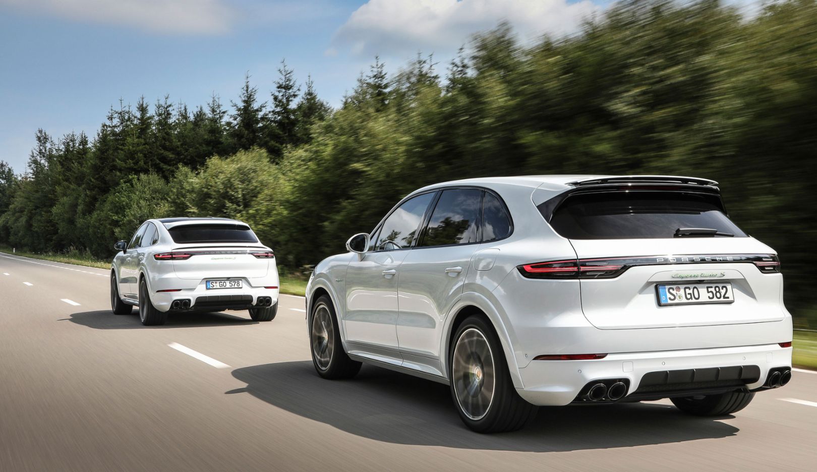 Los Porsche Cayenne híbridos enchufables reciben una batería de mayor tamaño: Más autonomía