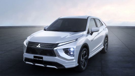 Mitsubishi Eclipse Cross 2021: Imagen actualizada, variante híbrida enchufable y más equipamiento