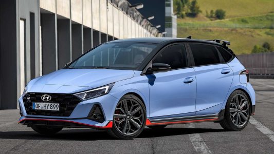 ¡Oficial! El Hyundai i20 N 2021 tiene 204 CV, caja de cambios manual y una estética que no pasa desapercibida