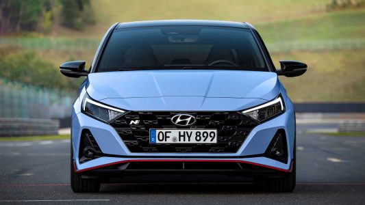 ¡Oficial! El Hyundai i20 N 2021 tiene 204 CV, caja de cambios manual y una estética que no pasa desapercibida