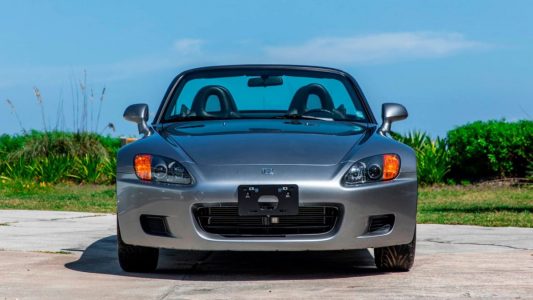 ¿Cuánto pagarías por este Honda S2000 con sólo 55 kilómetros?