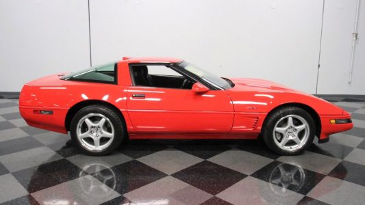 Este Chevrolet Corvette ZR1 de 1995 sólo tiene 43 kilómetros y está a la venta