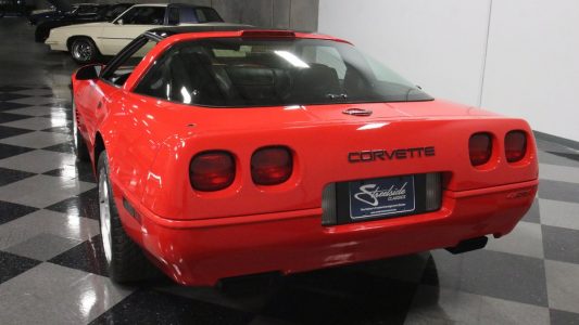 Este Chevrolet Corvette ZR1 de 1995 sólo tiene 43 kilómetros y está a la venta