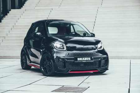 BRABUS 92R: ¿Te gastarías más de 46.000 euros en un smart eléctrico descapotable?