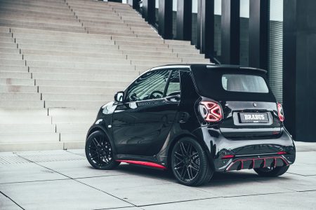 BRABUS 92R: ¿Te gastarías más de 46.000 euros en un smart eléctrico descapotable?