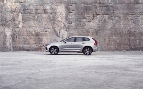 El Volvo XC60 2021 recibe un sistema de infoentretenimiento basado en Android y más cambios