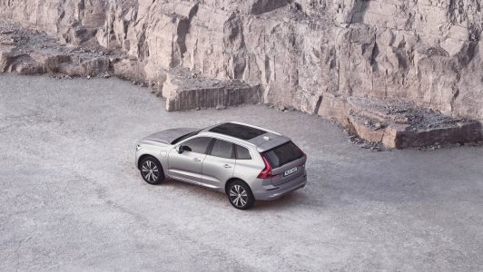 El Volvo XC60 2021 recibe un sistema de infoentretenimiento basado en Android y más cambios