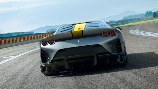 Así es la serie limitada del Ferrari 812 Superfast: Una vuelta de tuerca al motor V12