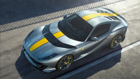 Así es la serie limitada del Ferrari 812 Superfast: Una vuelta de tuerca al motor V12