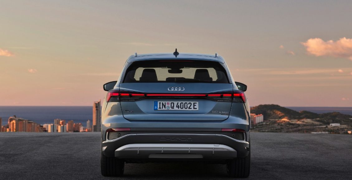 Audi-Q4-e-tron-2021-5