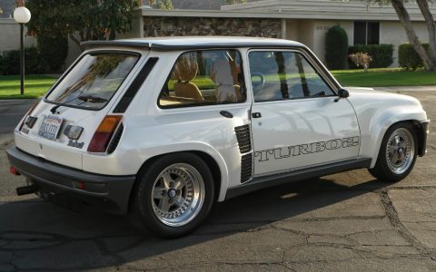 ¡Frankenstein a la vista! Este Renault 5 Turbo 2 lleva motor rotativo (13B) y no se ha logrado subastar