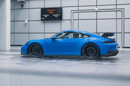 Va de pruebas extremas: El Porsche 911 GT3 aguanta 5000 km a 300 km/h para poner a prueba su motor