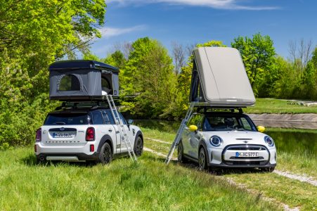 Irte de camping con tu MINI eléctrico es posible con los nuevos accesorios