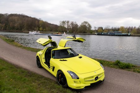 ¿Quieres hacerte con uno de los nueve Mercedes SLS AMG Electric Drive de 2013? Ahora puedes, pero no te resultará nada barato