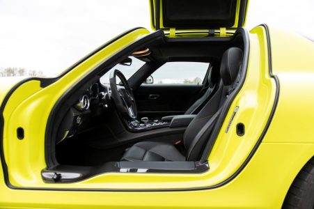 ¿Quieres hacerte con uno de los nueve Mercedes SLS AMG Electric Drive de 2013? Ahora puedes, pero no te resultará nada barato